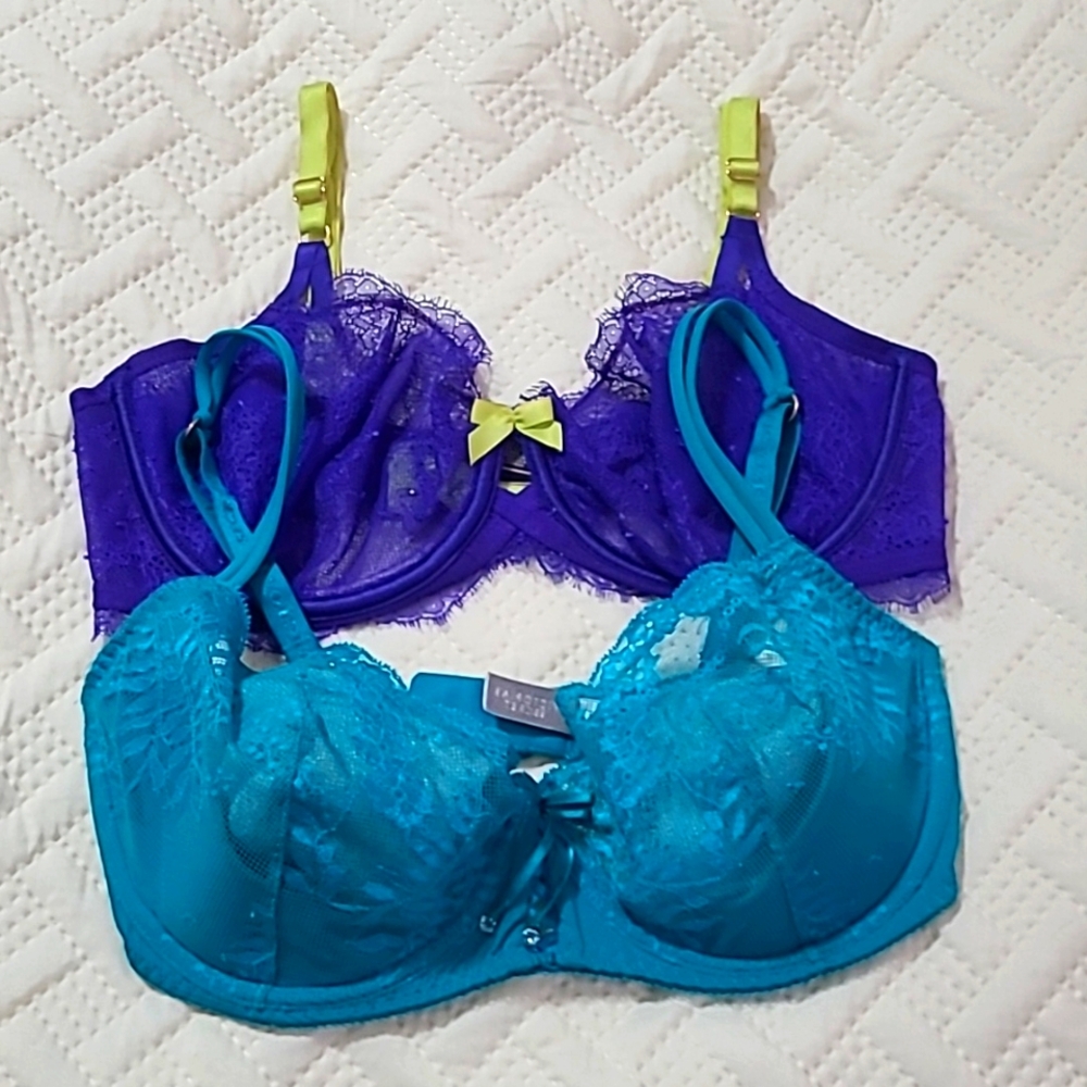 2 Victoria's Secret Unlined Demi Bras